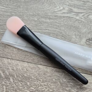 Mary Kay Pink and Black Mask‎ Applicator